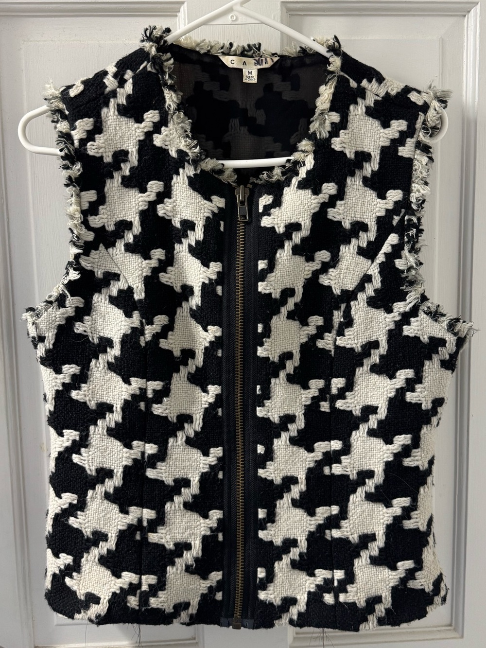 Cabi black/white  houndstooth vest M